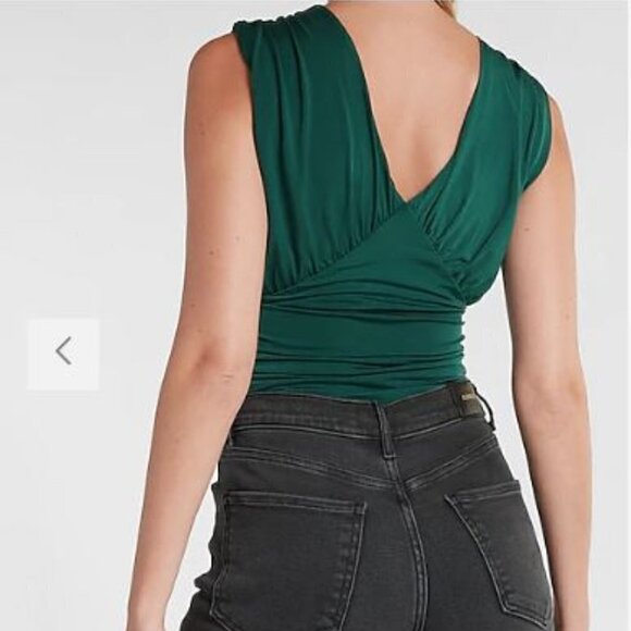 Express Body Contour Compression Empire V-Neck Thong Bodysuit M New - Picture 11 of 11